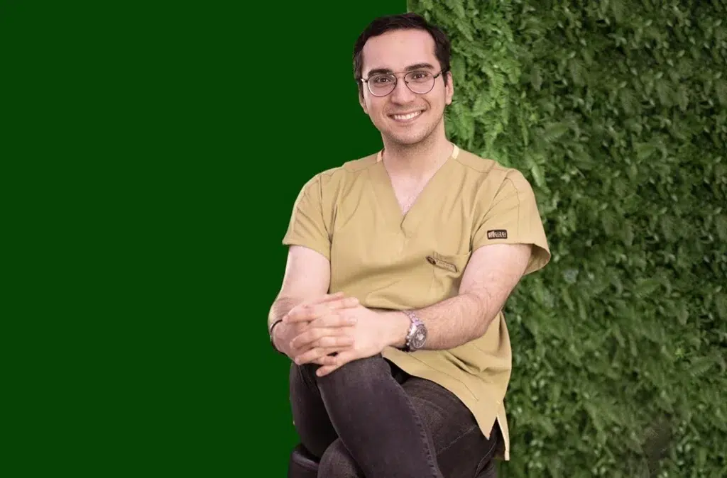 گفتگو با دکتر سپهر محمودی آذر