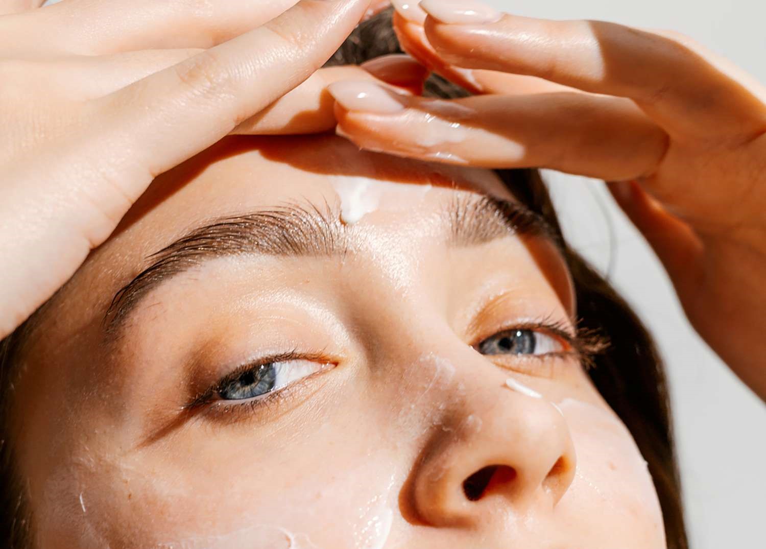 زمان استفاده از مرطوب کننده - تفاوت آبرسان و مرطوب کننده