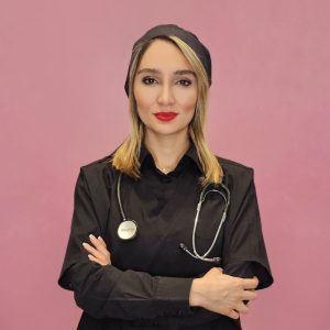هنگامه مظفری ،کارشناس مامایی و زیبایی زنان
