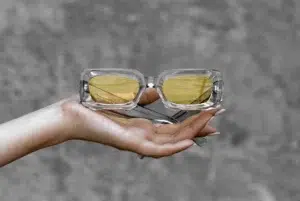 بهترین آرایش برای افراد عینکی